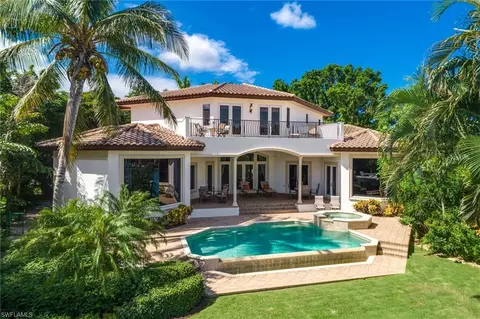 265 Springline Dr, Naples, FL 34102 photo 4