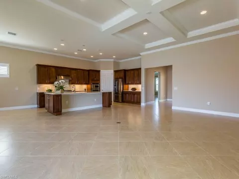 7546 Geranium Way, Naples, FL 34114 photo 4