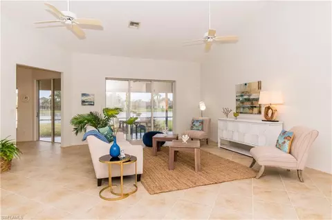 2266 Queens Way, Naples, FL 34112 photo 5