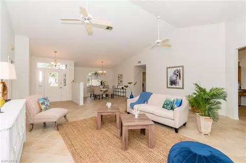 2266 Queens Way, Naples, FL 34112 photo 2