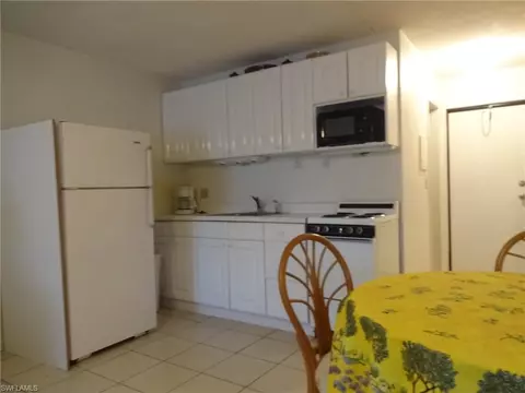 360 Capri Blvd #105, Naples, FL 34113 photo 7