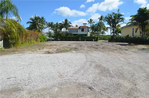 2195 Snook Dr, Naples, FL 34102 photo 9