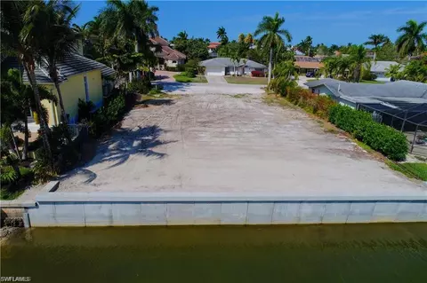 2195 Snook Dr, Naples, FL 34102 photo 2