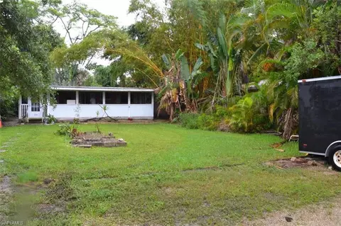 1086 Sperling Ave, Naples, FL 34103 photo 1
