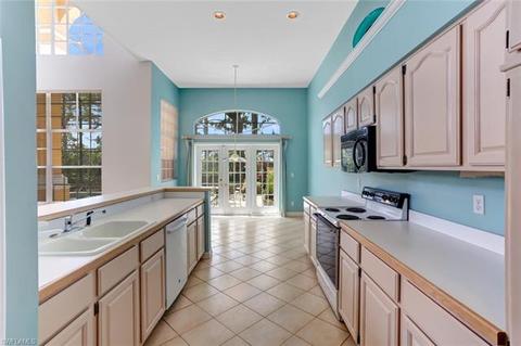 15303 Devon Green Ln, Naples, FL 34110 photo 11