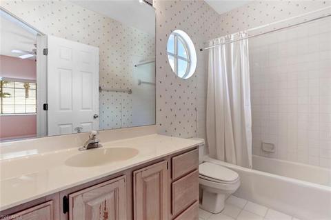 15303 Devon Green Ln, Naples, FL 34110 photo 21