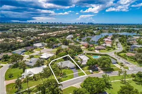 830 Nottingham Dr, Naples, FL 34109 photo 2