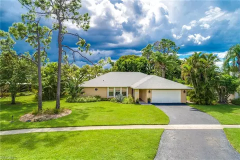 830 Nottingham Dr, Naples, FL 34109 photo 1