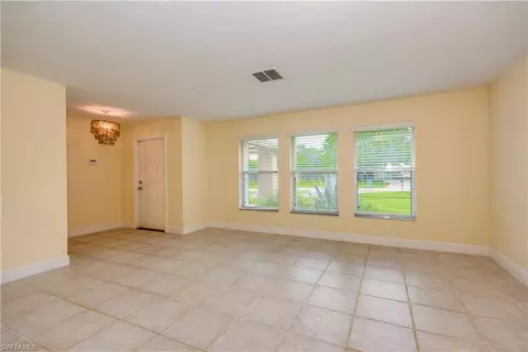 830 Nottingham Dr, Naples, FL 34109 photo 7