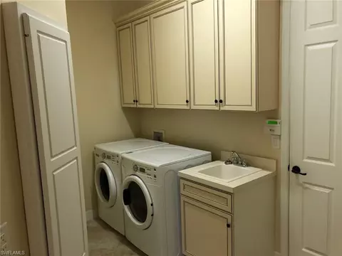 10102 Biscayne Bay Ln, Naples, FL 34120 photo 13