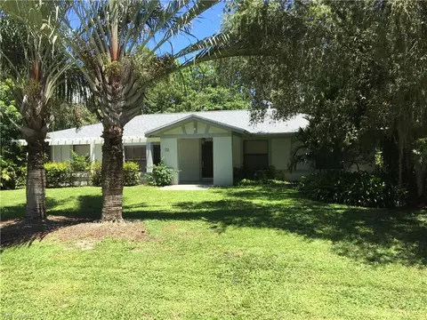 45 Esther St, Naples, FL 34104 photo 4
