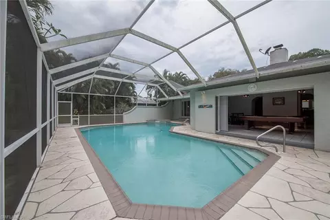 45 Esther St, Naples, FL 34104 photo 3