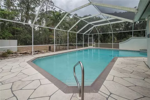 45 Esther St, Naples, FL 34104 photo 2