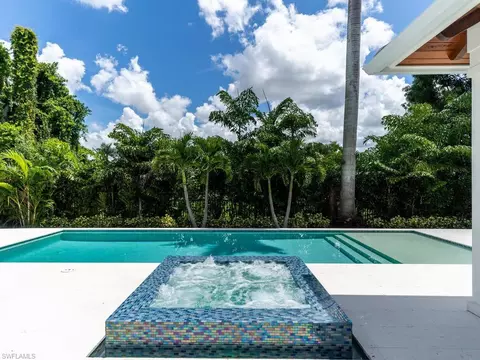 3156 Crayton Rd, Naples, FL 34103 photo 10