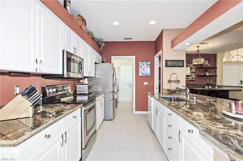 4269 Hampton Ln, Naples, FL 34119 photo 8
