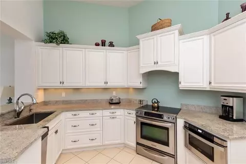 15283 Devon Green Ln, Naples, FL 34110 photo 9