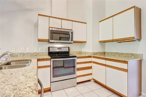 4560 E Alhambra Cir, Naples, FL 34103 photo 10