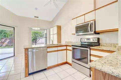 4560 E Alhambra Cir, Naples, FL 34103 photo 11