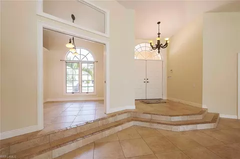 1916 Empress Ct, Naples, FL 34110 photo 3