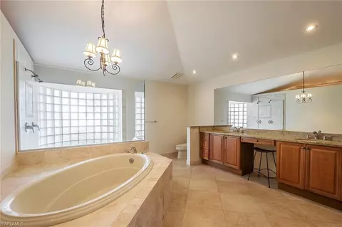 1916 Empress Ct, Naples, FL 34110 photo 8