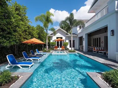 215 3rd Ave N, Naples, FL 34102 photo 5
