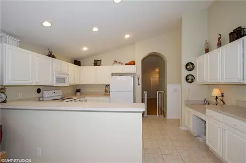 78 Burnt Pine Dr, Naples, FL 34119 photo 7