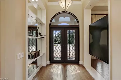 5907 Burnham Rd, Naples, FL 34119 photo 2