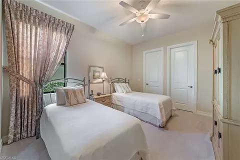 11911 Hedgestone Ct, Naples, FL 34120 photo 14