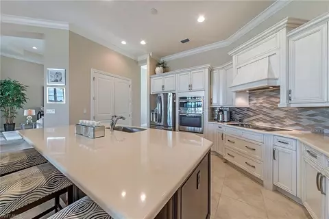 11911 Hedgestone Ct, Naples, FL 34120 photo 3