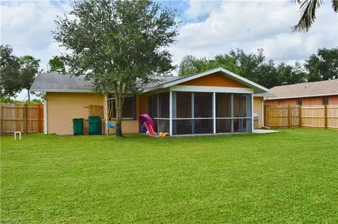 3280 Valencia Dr, Naples, FL 34120 photo 14