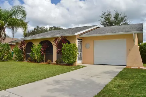 3280 Valencia Dr, Naples, FL 34120 photo 1