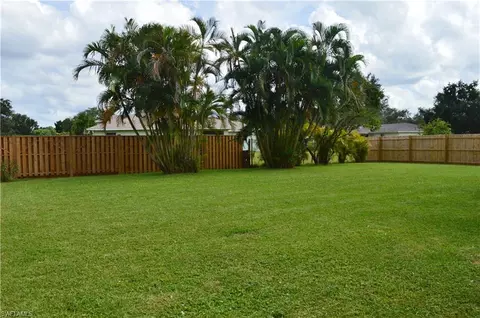 3280 Valencia Dr, Naples, FL 34120 photo 13