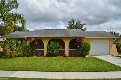 3280 Valencia Dr, Naples, FL 34120 photo 2