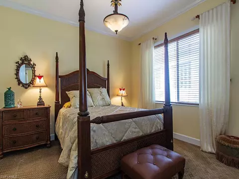 345 Steerforth Ct, Naples, FL 34110 photo 11