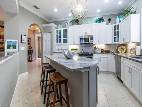 345 Steerforth Ct, Naples, FL 34110 photo 5