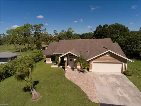 5347 Myrtle Ln, Naples, FL 34113 photo 2