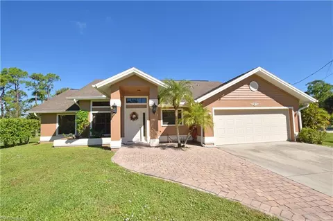 5347 Myrtle Ln, Naples, FL 34113 photo 3