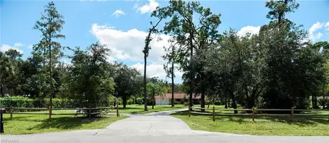 6100 Cedar Tree Ln, Naples, FL 34116 photo 2