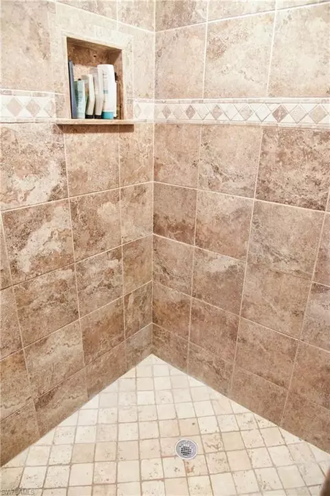 6100 Cedar Tree Ln, Naples, FL 34116 photo 17