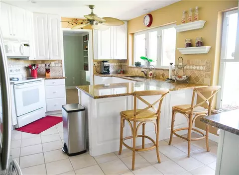 6100 Cedar Tree Ln, Naples, FL 34116 photo 10