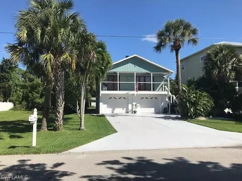 759 Glendale Ave, Naples, FL 34110 photo 1