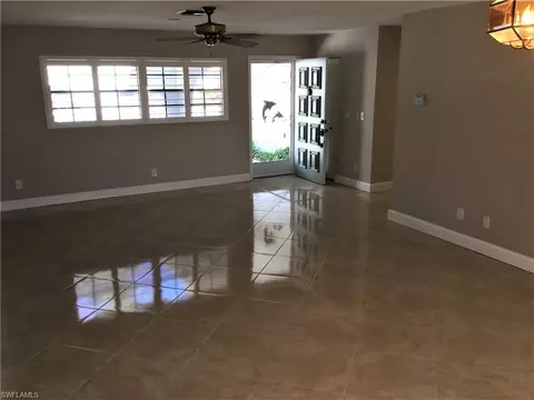 115 Marseille Dr, Naples, FL 34112 photo 4