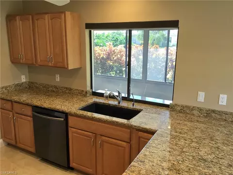 115 Marseille Dr, Naples, FL 34112 photo 9