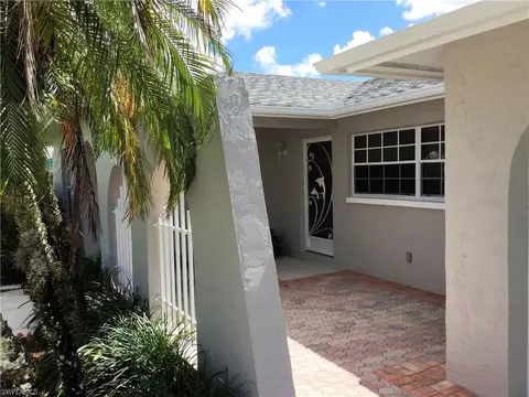 115 Marseille Dr, Naples, FL 34112 photo 2