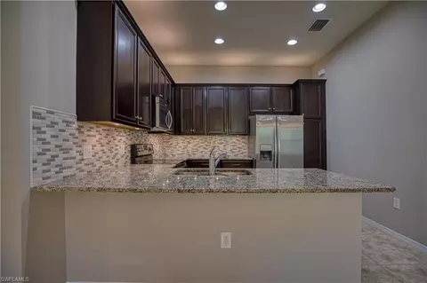8462 Karina Ct, Naples, FL 34114 photo 4