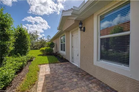 8462 Karina Ct, Naples, FL 34114 photo 1