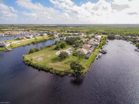 148 Venus Cay, Naples, FL 34114 photo 2