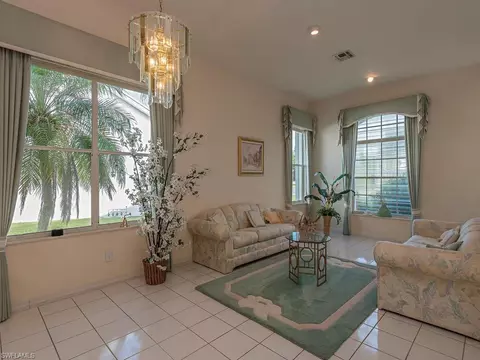 6891 Compton Ln S, Naples, FL 34104 photo 4