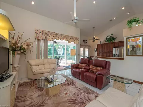 6891 Compton Ln S, Naples, FL 34104 photo 3
