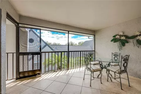 509 Veranda Way #E206, Naples, FL 34104 photo 8